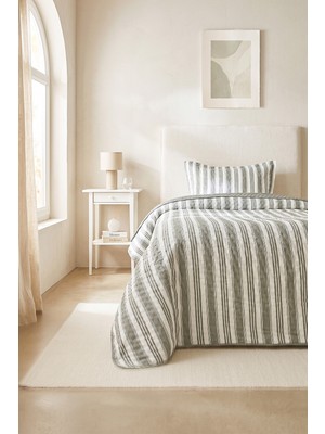 Ocean Home Textile Pamuklu Kapitoneli Haki Renk Çizgi Desen Tek Kişilik Yatak Örtüsü Seti 1 Adet 180 x 230 / 1 Adet 50 x 70 cm