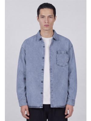 Sabri Özel Erkek Buz Mavisi Normal Kesim Regular Fit Pamuk Torba Cep Uzun Kollu Denim Ceket Gömlek