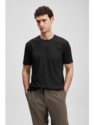 Lufian Erkek Nuvor Hi- Tech Performance Dikişsiz T-Shirt 111020319 Siyah
