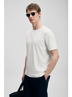 Lufian Erkek Nuvor Hi- Tech Performance Dikişsiz T-Shirt 111020319 Beyaz