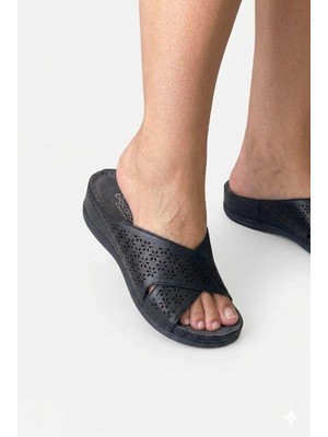 Shoemix Biocomfort Kadın Siyah Hakiki Deri Lazer Kesim Anatomik Comfort TERLIK-786