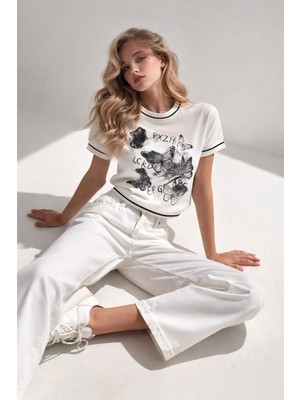 Kadın Baskı Detaylı Simit Yaka T-Shirt