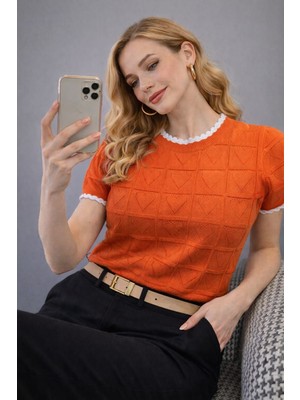 zerelle collection Kadın Simit Yaka Kalp Desenli T-Shirt