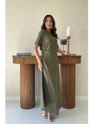 Caddebostan Moda Bisiklet Yaka Pileli Kısa Kollu Dokuma Maxi Boy Kadın Elbise