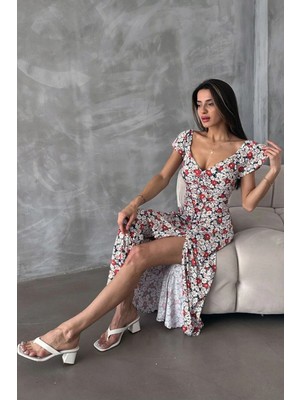 Caddebostan Moda Çiçek Desenli Yırtmaçlı Gipe Detaylı Kısa Kollu Midi Boy Yazlık Elbise