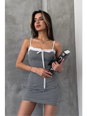 Caddebostan Moda Pötikare Desenli Ince Askılı Fırfır ve Kurdele Detaylı Mini Elbise