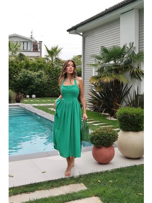 Caddebostan Moda Boyundan Bağlamalı Keten Elbise Retro Model Kloş Kesim Midi Boy Yazlık Elbise