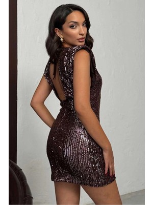 Caddebostan Moda Işıltılı Pul Işlemeli Arka Dekolteli Mini Gece Elbisesi
