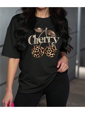 Nigrum Pardus Nıgrum Pardus Leopar Desenli Cheryy Baskılı %100 Pamuk Yeni Sezon Büyük Beden Kadın T-Shirt