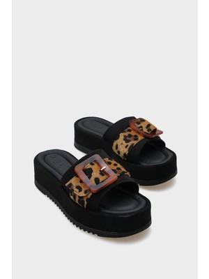 Capone Outfitters Marin Dolgu Topuklu Leoparlı Tokalı Süet Kadın Terlik