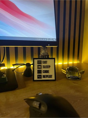 SLM Eat Sleep Code Repeat Masa Aksesuarı