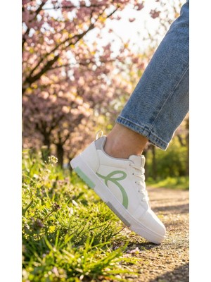 Walksmooth Kadın Beyaz Sneaker Günlük Spor Ayakkabı Hafif Rahat Ortopedik Taban