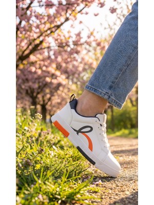 Walksmooth Kadın Beyaz Sneaker Günlük Spor Ayakkabı Hafif Rahat Ortopedik Taban