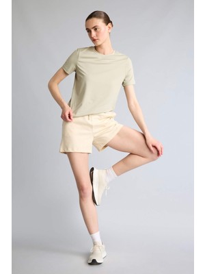 DeFacto Standart Fit Elastik Bel Sporcu Kısa Paça Şort Z6696AZ26SM
