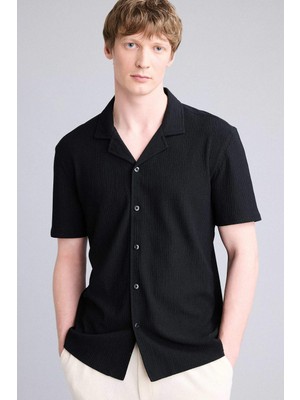 DeFacto Modern Fit Polo Yaka Dokulu Penye Kısa Kollu Gömlek C4125AX26SM