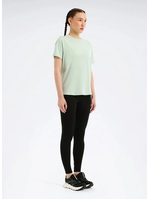 Reebok Lc 6176 New Id Class Reg Tee Yeşil Yuvarlak Regular Fit Düz Kadın T-Shirt