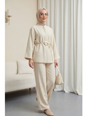 Moda Morfo Beli Kemerli Yarım Düğmeli Pantolonlu Cupra Takım  -Bej