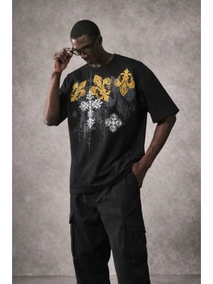 Yolo Street Oversize Siyah Tişört Gold Barok Desenli %100 Pamuk Premium Streetwear Unisex