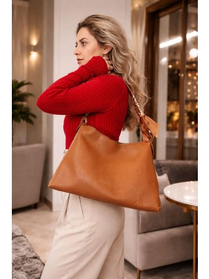 Velvet Rush Fular Detaylı Fermuarlı Yumuşak Deri Omuz Çantası