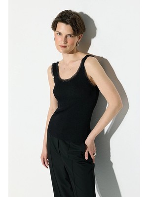 Gusto Dantel Şeritli Rayon Triko Atlet - Siyah