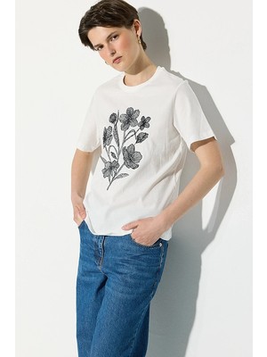 Gusto Çiçek Nakışlı Pamuk T-Shirt - Beyaz