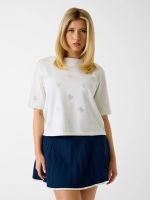 Guess Silvy Boxy Fit Kadın Beyaz T-Shirt V6GI18K2985-G056
