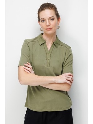 Desen Triko Kadın Polo Yaka Iğne Işlemeli Pamuklu Penye T-Shirt 26802 Haki