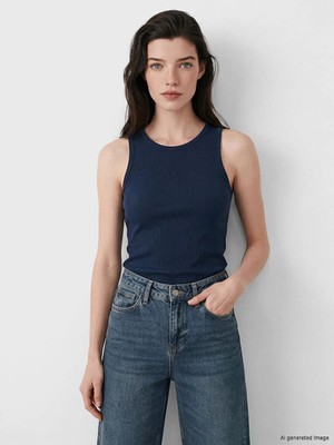 LC Waikiki Lcw Comfort Lacivert Bisiklet Yaka Kadın Atlet