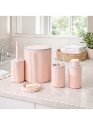Assess Store 5’li Açık Pembe Rengi Banyo Seti – Çöp Kovası, Sıvı Sabunluk, Diş Fırçalık, Sabunluk ve Wc Fırçası – Modern Çizgili Şık Tasarım