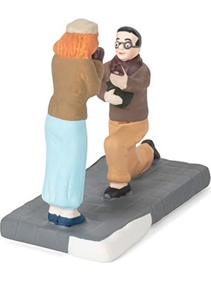 Daisy Home Department 56 Şehirde Köyü Aksesuarları Will You Marry Me Heykelcik, 6,6 Inç, Çok Renkli