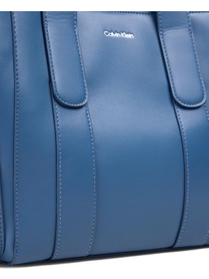 Calvin Klein Mavi Kadın Çapraz Çanta LV04F3290GRO3