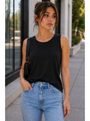 Hayalet Kadın Bisiklet Yaka Kolsuz Basic T-Shirt – Fit Premium Bluz