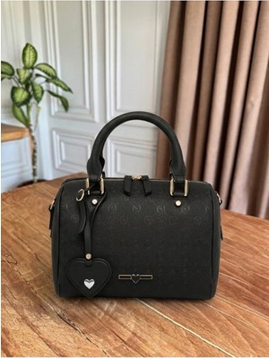 GoGoey Kadın Monogram Desenli Kalp Charm El ve Omuz Çantası