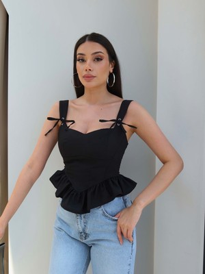 Esra Helvacı Sırt Kuşgözü Detaylı Askılı Bluz
