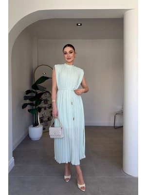 Magarde Özel Seri Piliseli Kemerli Elbise- Mint