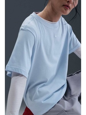 Nike Sportswear Essential Loose Fit Short-Sleeve Bol Kesim Kadın Spor Tişört