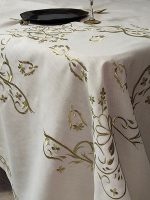 Baş Tasarım Göbek Desen Işlemeli 8 Kişilik Krem Masa Örtüsü