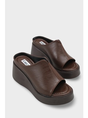 Capone Outfitters Shandee Dolgu Topuklu Kadın Terlik