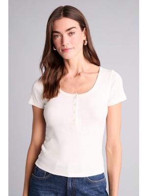 DeFacto Slim Fit Düğmeli Yaka Fitilli Kaşkorse Kısa Kollu Tişört H0544AX26SM