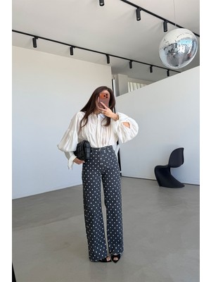 Özge Özgenç Paçası Kesik Puantiyeli Jean