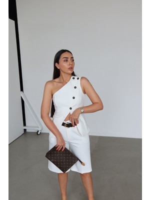 Özge Özgenç Tek Omuz Asimetrik Kesim Bluz