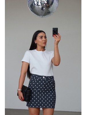 Özge Özgenç Bisiklet Yaka Basic Tişört