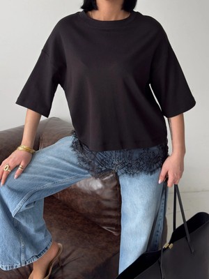 Vesantia Kadın Siyah Kısa Dantel Detaylı Oversize T-Shirt