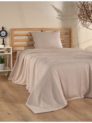 Cottonest Modern Desenli Yatak Örtüsü Seti 4 Mevsim | Düğmeli Yastık Kılıflı