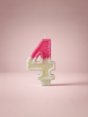 Pembe Beyaz Simli Doğum Günü Pasta Mumu 4 Yaş