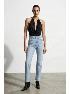 Quzu 26YBLZ01634 Aksesuar Detaylı Bluz