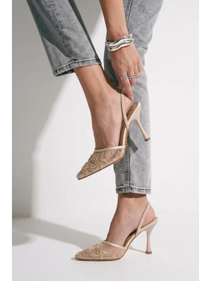 Fox Shoes Y752276315 Bej File Boncuk Işlemeli Ince Topuklu Kadın Ayakkabı