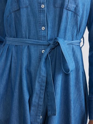 LC Waikiki Indigo Gömlek Yaka Beli Kuşaklı Jean Elbise