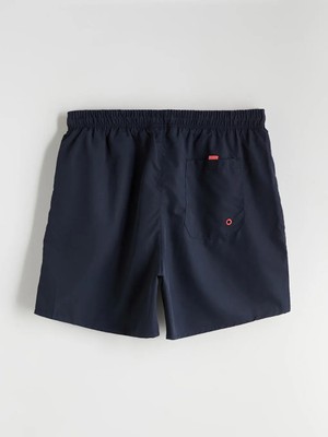 LC Waikiki Indigo Diz Hizası Boy Basic Erkek Deniz Şortu
