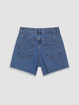 LC Waikiki Mavi Yırtık Detaylı Kız Çocuk Jean Şort